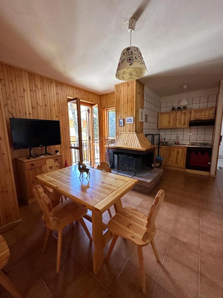 Appartamento La Casa Di Fantalegno Camigliatello Silano Esterno foto